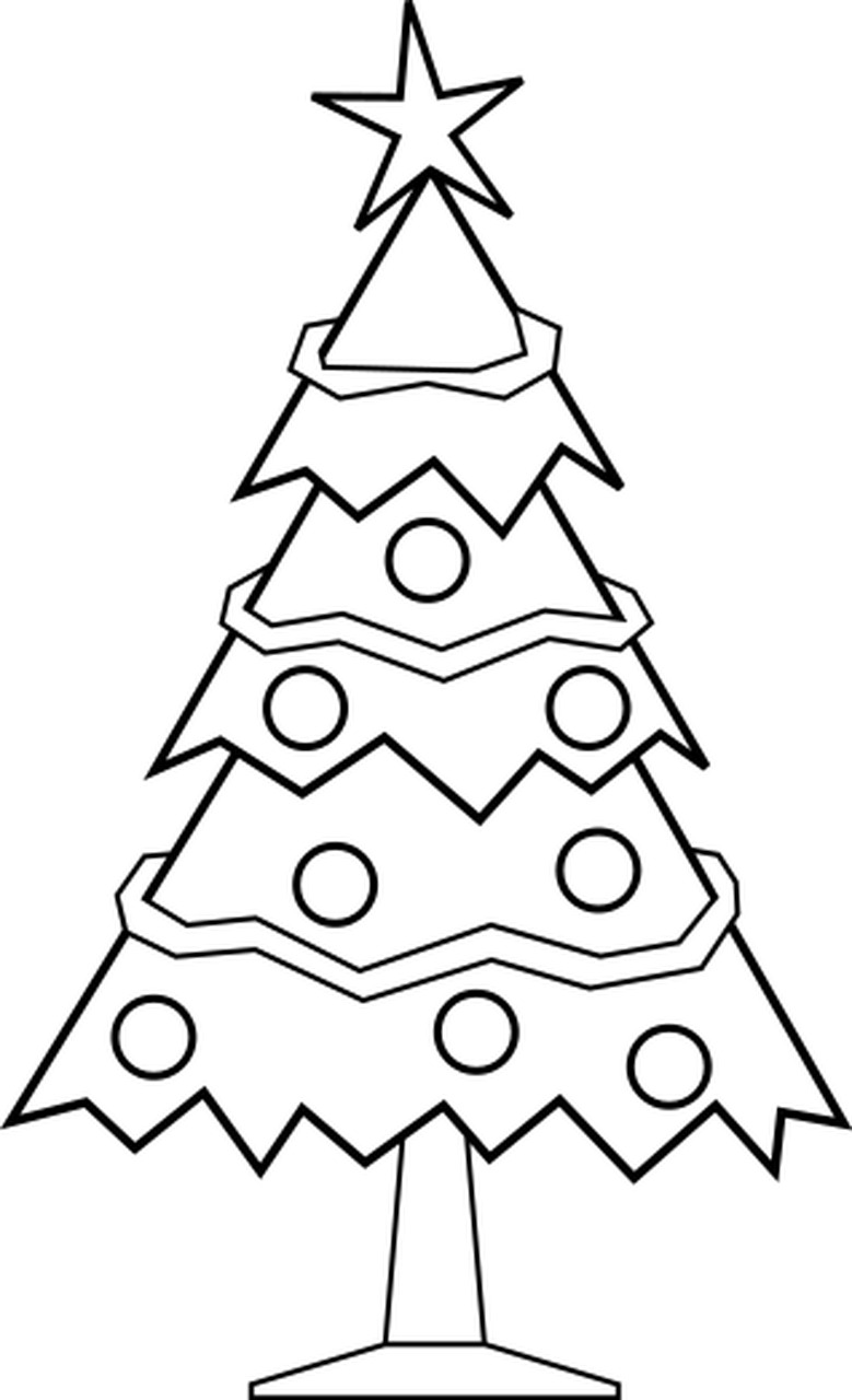 Omalovánka vánoční strom k vytisknutí na A4
